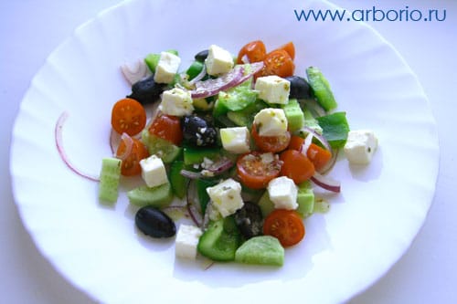 greek salad Греческий салат.