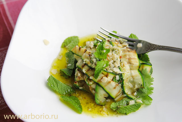 http://www.arborio.ru/pics/recipes/grilled_zucchini.jpg