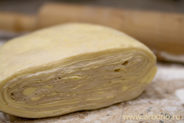 puff pastry  .