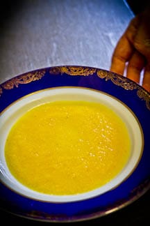 Десерт из фуа-гра с ананасовым соусом - фото