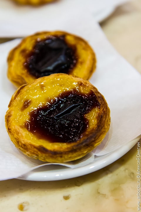 Кафе A Brasileira - Лиссабон, Португалия - фото