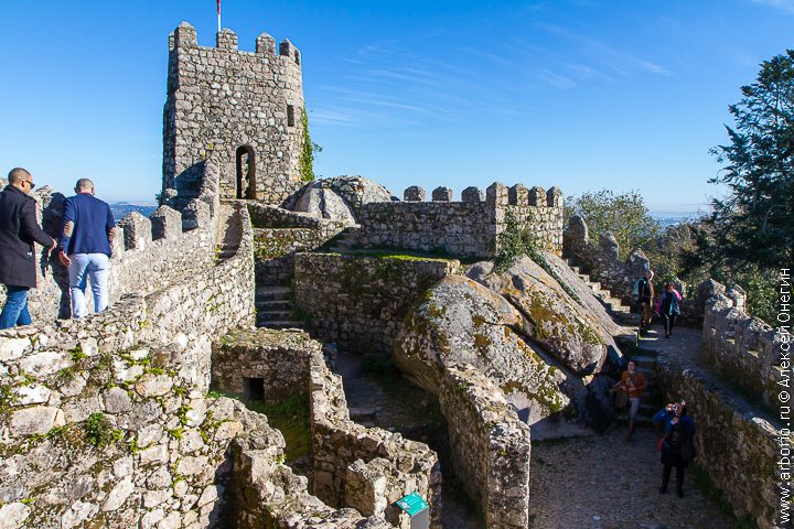 Замок мавров - Синтра, Португалия фото