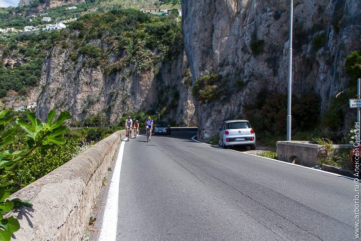 Адские дороги Амальфитанского побережья - Италия фото
