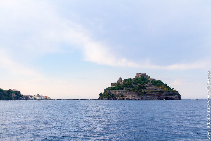 Вокруг острова Искья - Италия фото