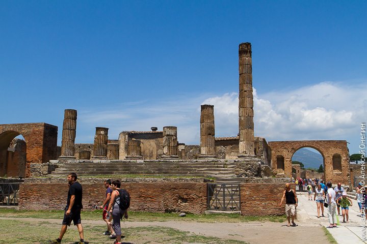 Обычный день Помпеи - Италия фото