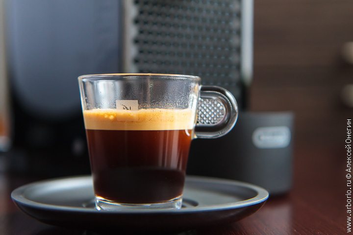 Кофемашина UMilk Pure Black от Nespresso - фото