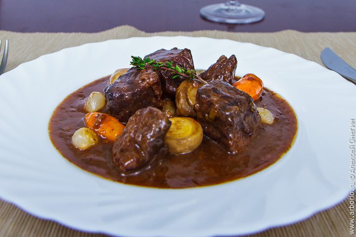 мясо по бургундски какое вино. Смотреть фото мясо по бургундски какое вино. Смотреть картинку мясо по бургундски какое вино. Картинка про мясо по бургундски какое вино. Фото мясо по бургундски какое вино